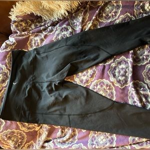 Zyia pocket black light n tight  7/8